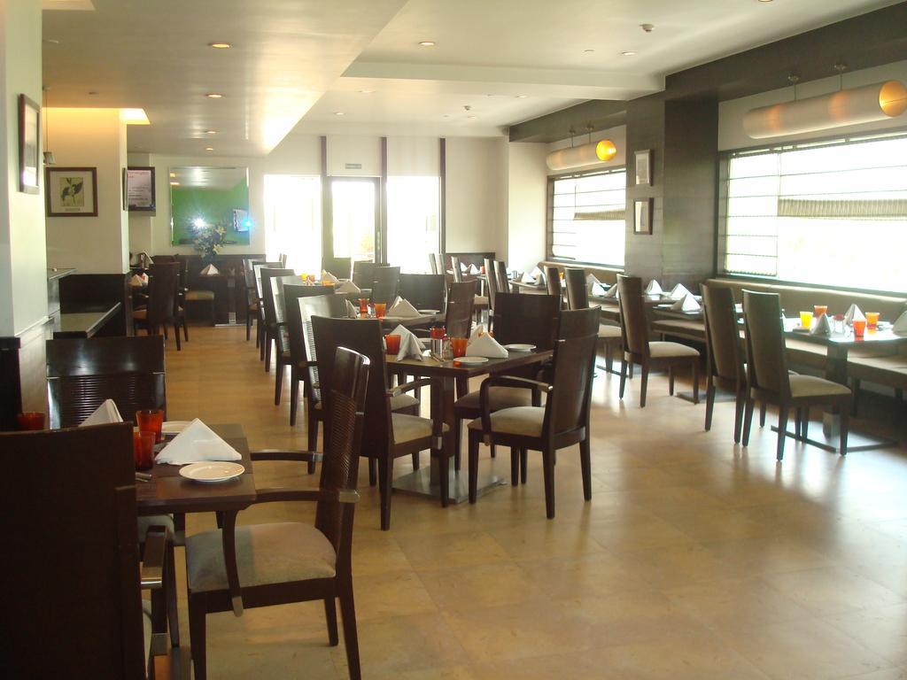 The Hans, New Delhi Exterior photo
